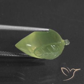 Prehnite Verde caldo naturale da 12.14 ct, Taglio a fantasia, Traslucido