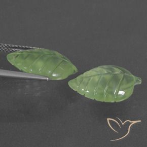 Gemme di Prehnite Verde Pera Pallido naturale da 13.24 ct, Taglio a fantasia, Traslucido