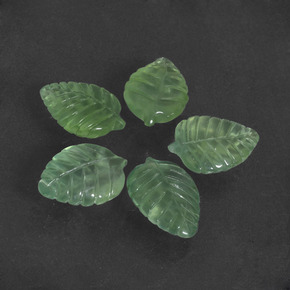 Prehnite naturale verde da 20,29 ct, forma fantasia, traslucido