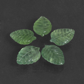 Prehnite naturale verde da 20,29 ct, forma fantasia, traslucido
