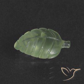 Prehnite Verde medio naturale da 4.88 ct, Taglio a fantasia, Traslucido