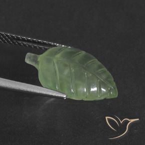 Prehnite Verde medio naturale da 4.88 ct, Taglio a fantasia, Traslucido