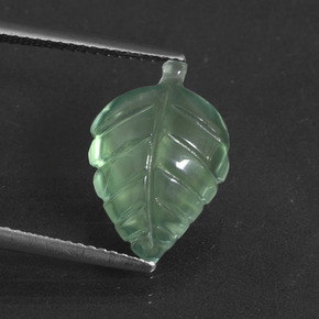Prehnite naturale verde da 5,59 ct, forma fantasia, traslucido