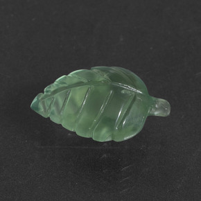 Prehnite naturale verde da 5,59 ct, forma fantasia, traslucido