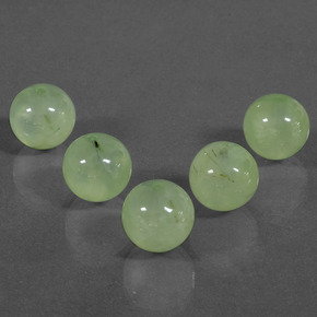 Prehnite naturale verde da 47,79 ct, sfera / palla, traslucido