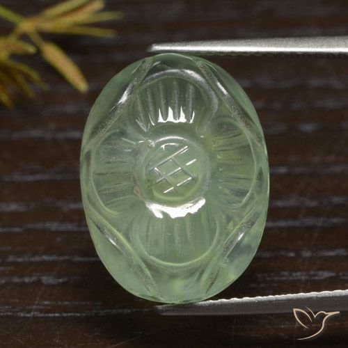15.27ct Naturale Verde caldo Prehnite, Ovale, Traslucido