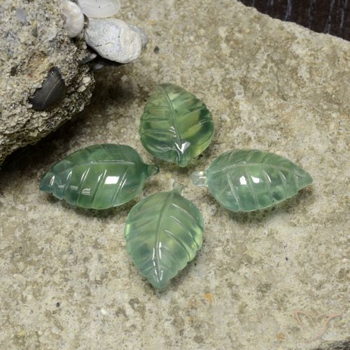 22.38ctw Naturale Verde freddo Prehnite, Taglio a fiore, Trasparente