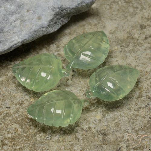 25.87ctw Naturale Verde Pera Pallido Prehnite, Taglio a fiore, Trasparente