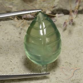 Prehnite Verde terroso pallido naturale da 13.70 ct, Taglio a fiore, Traslucido