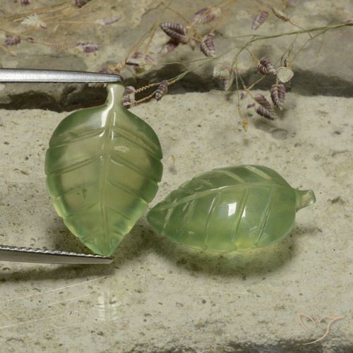 17.57ctw Naturale Verde giallastro Prehnite, Taglio a fiore, Traslucido, Photo A