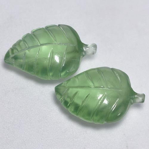 Prehnite naturale verde da 8,74 ct, forma fantasia, trasparente