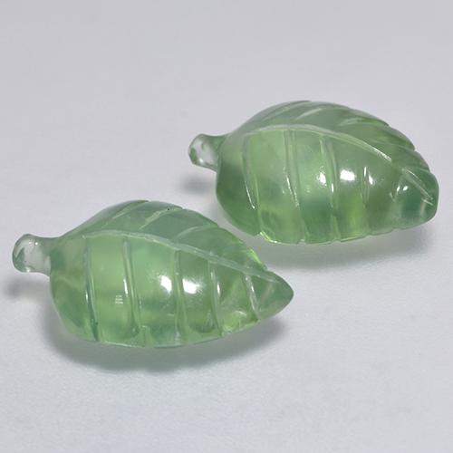 Prehnite naturale verde da 8,74 ct, forma fantasia, trasparente