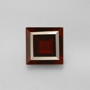 Granato piropo naturale rosso da 2,57 ct, quadrato, VS