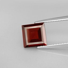 Granato piropo naturale rosso da 2,23 ct, quadrato, VS