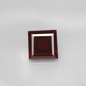Granato piropo naturale rosso da 2,88 ct, quadrato, VS
