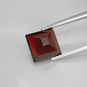 Granato piropo naturale rosso da 2,76 ct, quadrato, VS