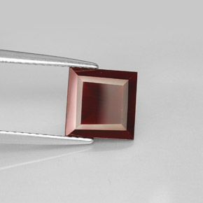 Granato piropo naturale rosso da 2,31 ct, quadrato, VS