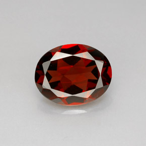 Granato piropo naturale rosso da 2,92 ct, taglio ovale, VS