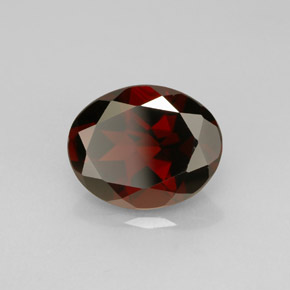 Granato Piropo Rosso scuro naturale da 2.95 ct, Taglio ovale, VS