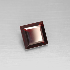 Granato piropo naturale rosso da 2,58 ct, quadrato, VS