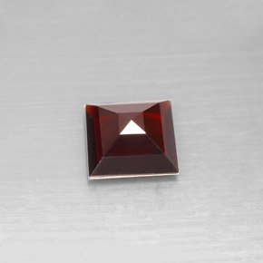 Granato piropo naturale rosso da 2,58 ct, quadrato, VS