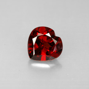 Granato piropo naturale rosso da 1,32 ct, a forma di cuore, VS