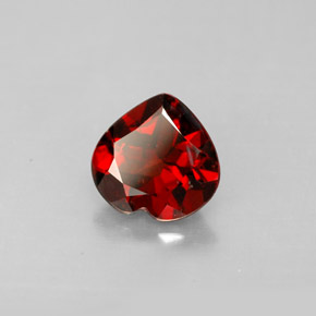 Granato piropo naturale rosso da 1,32 ct, a forma di cuore, VS