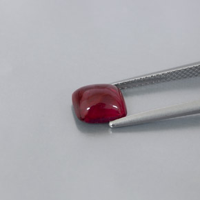 Granato piropo naturale rosso da 2,39 ct, trasparente, trasparente/traslucido