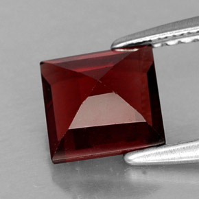 Granato piropo naturale rosso da 1,42 ct, quadrato, VS