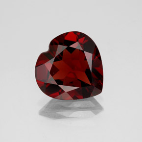 Granato Piropo Rosso scuro naturale da 3.64 ct, A forma di cuore, VS