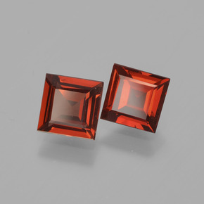 Granato piropo naturale rosso da 1,47 ct, quadrato, VVS-VS