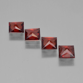 Granato piropo naturale rosso da 2,37 ct, quadrato, VVS-VS