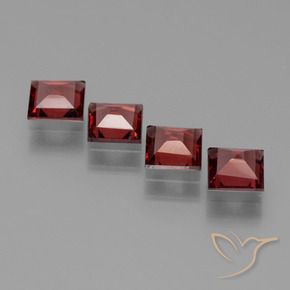 Gemme di Granato Piropo Rosso Sangue Profondo naturale da 2.46 ct, Quadrato, VS