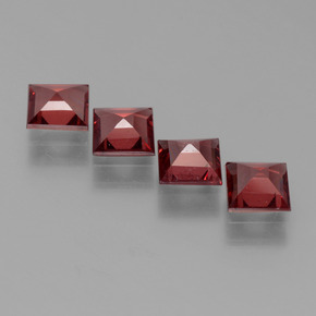 Granato piropo naturale rosso da 2,53 ct, quadrato, VS
