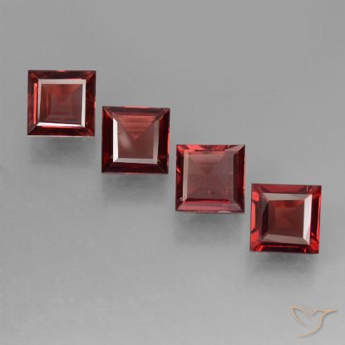 2.52ctw Naturale Rosso Sangue Profondo Granato Piropo, Quadrato, VS