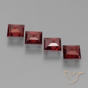 Gemme di Granato Piropo Rosso Sangue Profondo naturale da 2.52 ct, Quadrato, VS