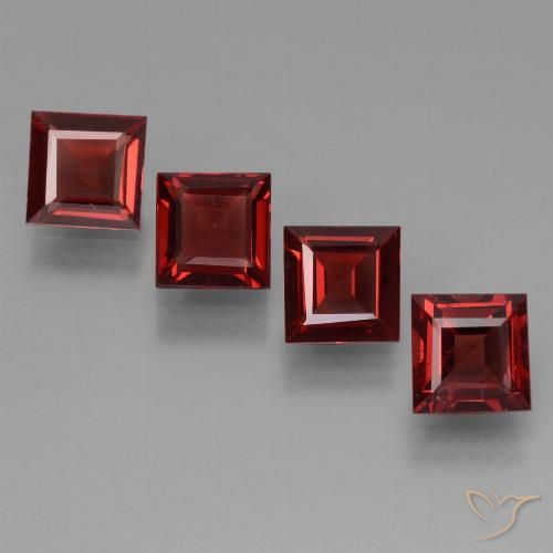 2.46ctw Naturale Rosso Sangue Profondo Granato Piropo, Quadrato, VS