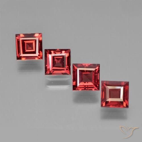 2.77ctw Naturale Rosso Sangue Profondo Granato Piropo, Quadrato, VS