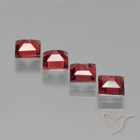 Gemme di Granato Piropo Rosso Sangue Profondo naturale da 2.77 ct, Quadrato, VS