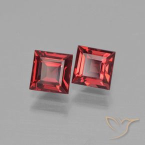 Granato piropo naturale rosso da 1,80 ct, quadrato, VS