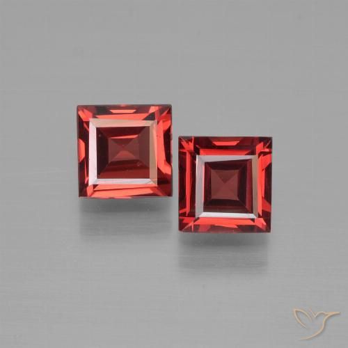 1.47ctw Naturale Rosso Sangue Profondo Granato Piropo, Quadrato, VS