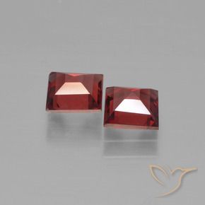 Gemme di Granato Piropo Rosso Sangue Profondo naturale da 1.47 ct, Quadrato, VS