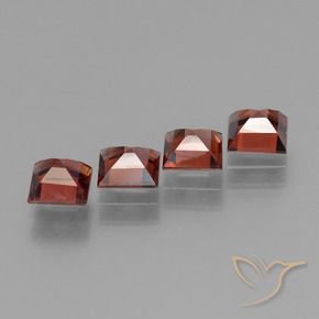 Gemme di Granato Piropo Rosso medio naturale da 2.82 ct, Quadrato, VVS-VS