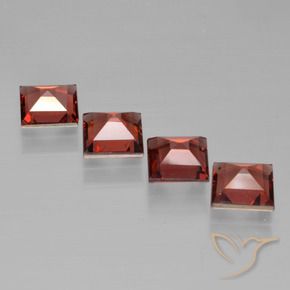 Gemme di Granato Piropo Rosso scuro naturale da 2.71 ct, Quadrato, VS
