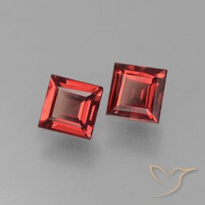 Gemme di Granato Piropo Rosso scuro naturale da 1.33 ct, Quadrato, VS