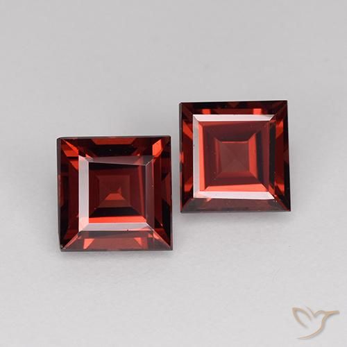 1.65ctw Naturale Rosso scuro Granato Piropo, Quadrato, VVS-VS