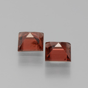 Granato piropo naturale rosso da 1,57 ct, quadrato, VS