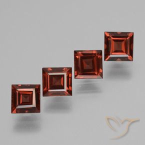 Gemme di Granato Piropo Rosso scuro naturale da 3.03 ct, Quadrato, VS