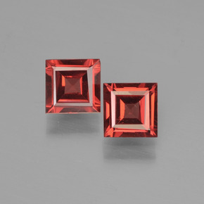 Granato piropo naturale rosso da 1,29 ct, quadrato, VS