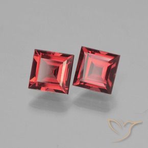 Gemme di Granato Piropo Rosso scuro naturale da 1.62 ct, Quadrato, VS